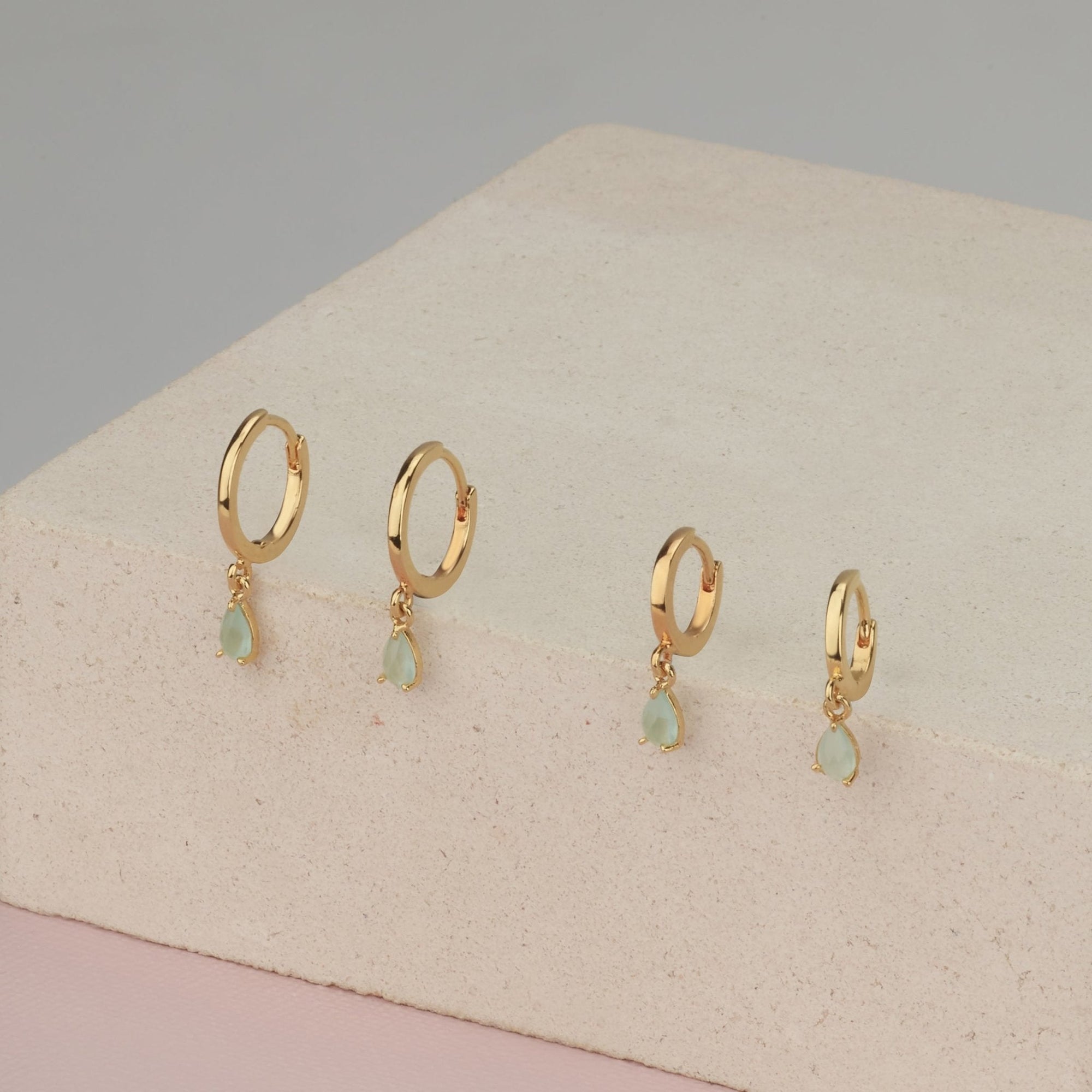 Delicate Teardrop Gold Earrings - HLcollection - Handmade Gold and Silver Jewelry