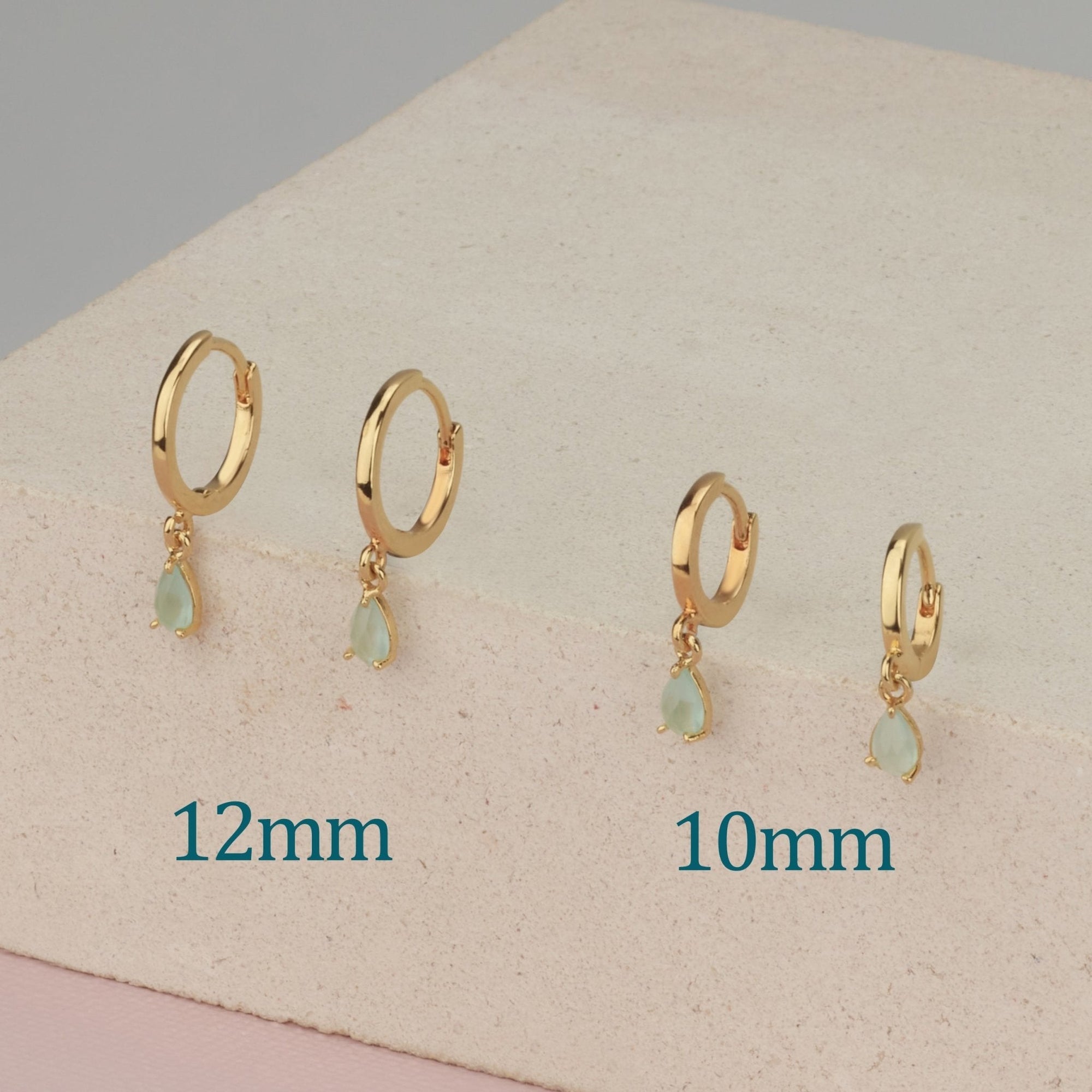 Delicate Teardrop Gold Earrings - HLcollection - Handmade Gold and Silver Jewelry