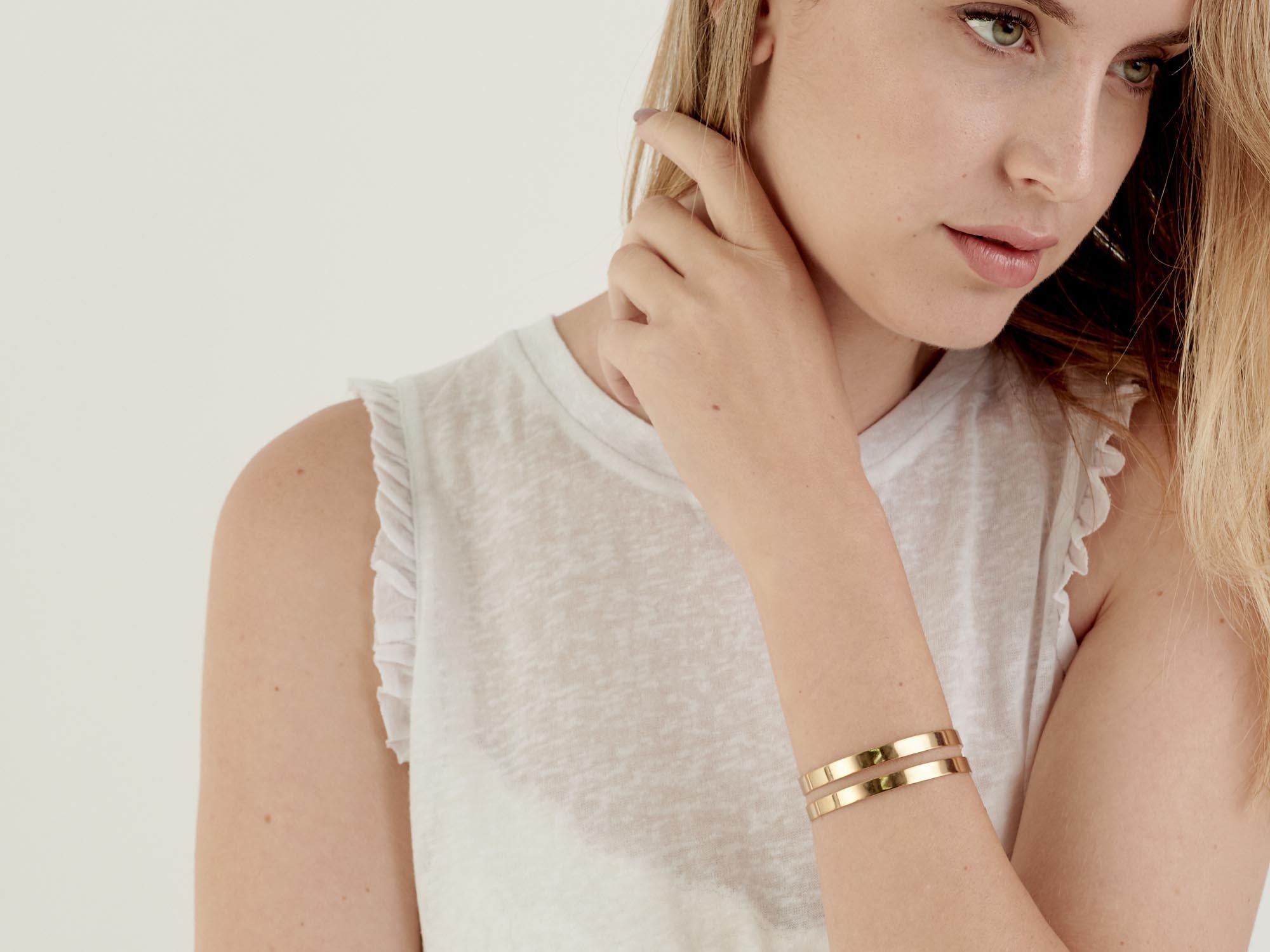 Gold Cuff Bracelet - HLcollection - Handmade Gold and Silver Jewelry