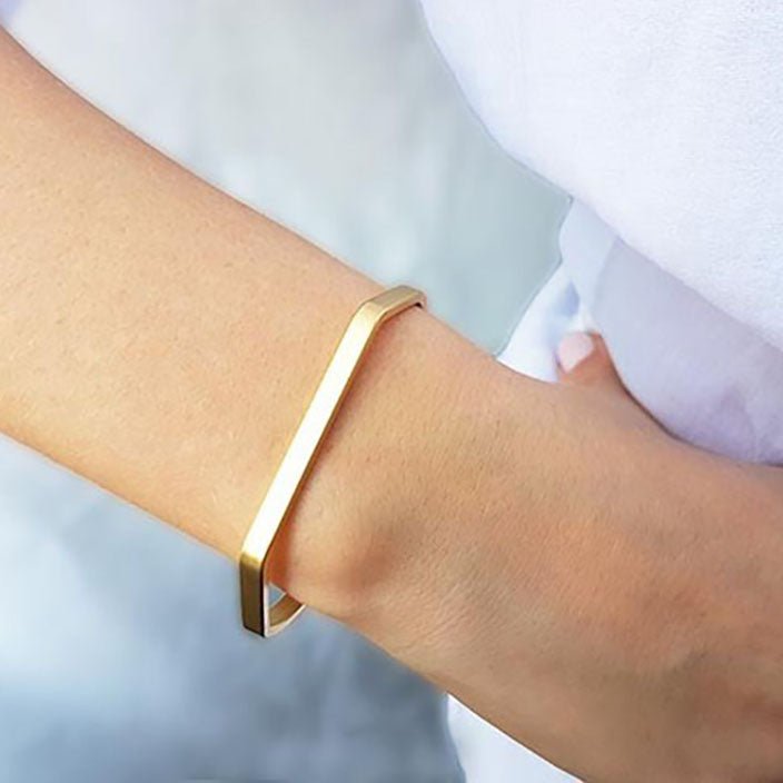 Gold Minimalist Cuff Bracelet - HLcollection - Handmade Gold and Silver Jewelry
