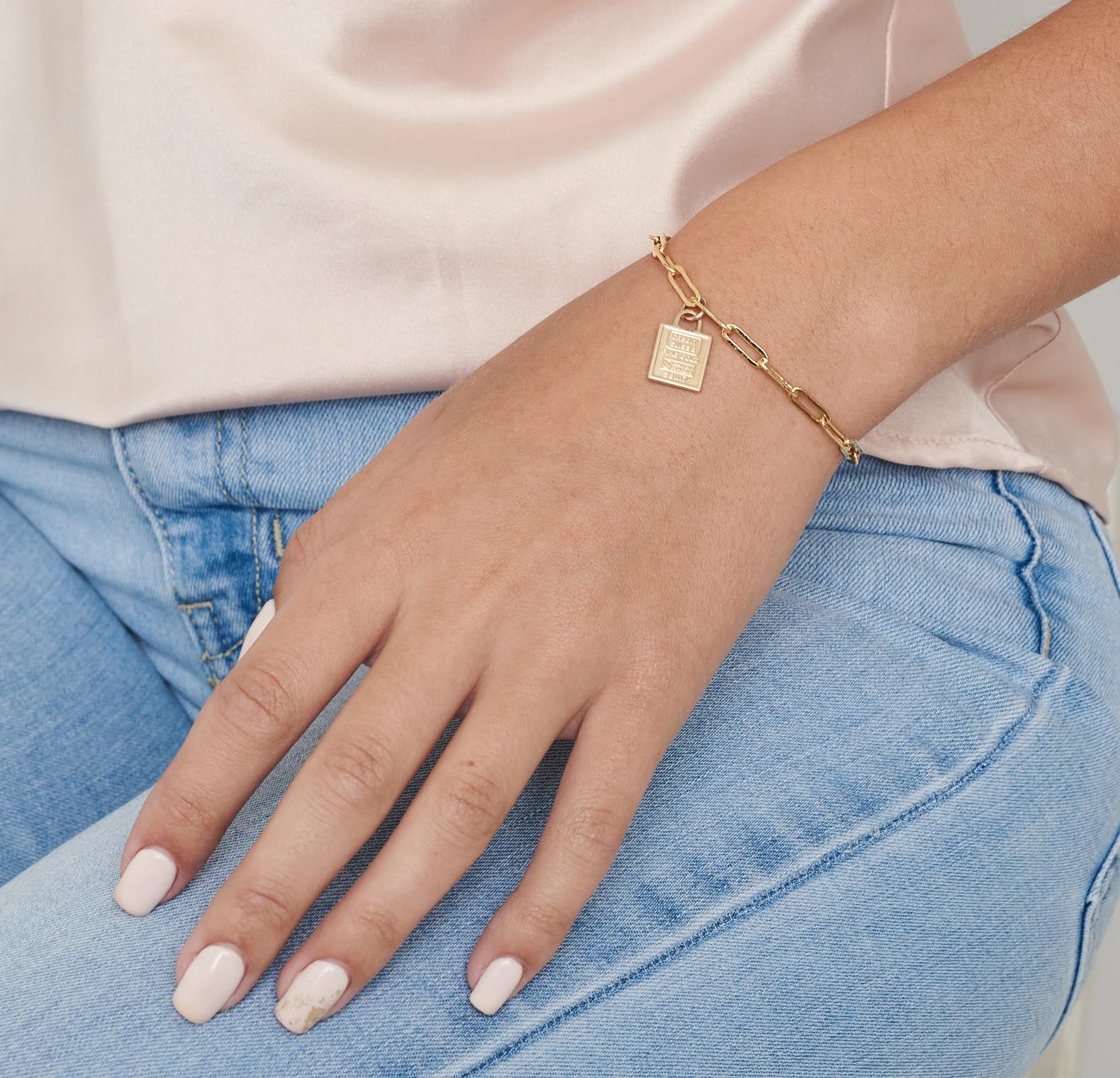 Gold Square Coin Bracelet - HLcollection - Handmade Gold and Silver Jewelry