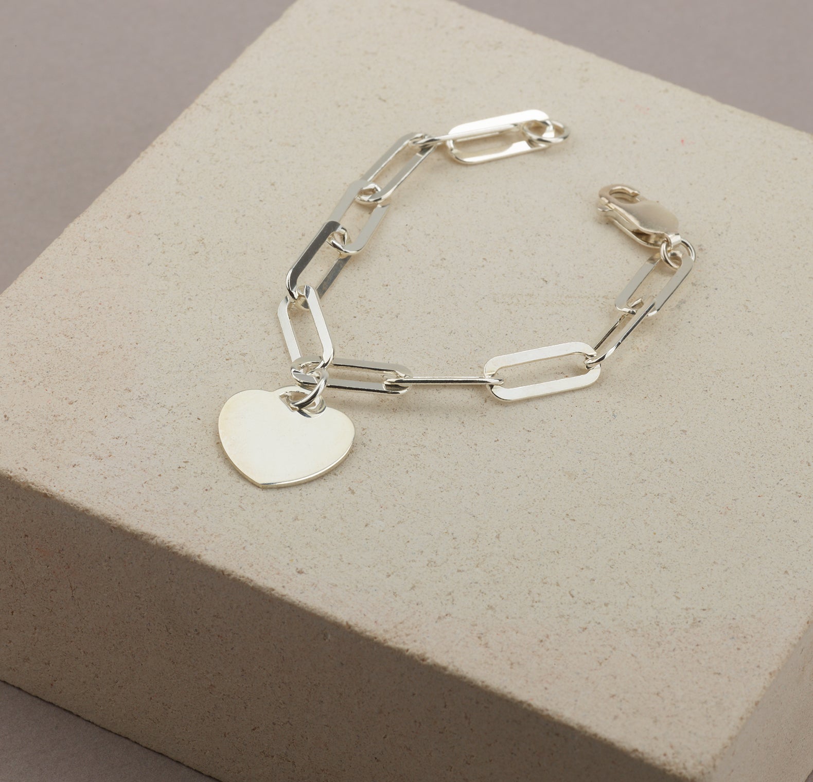 Sterling Silver Heart Bracelet - HLcollection - Handmade Gold and Silver Jewelry