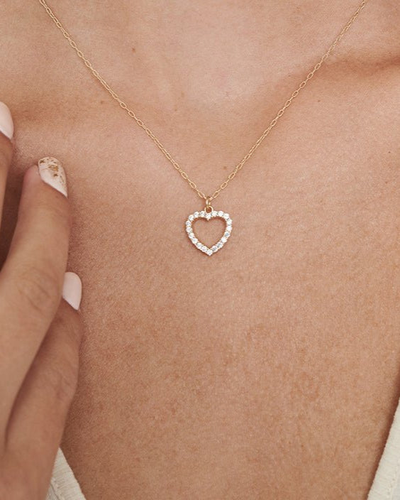 Tiny Diamond Heart Necklace - HLcollection - Handmade Gold and Silver Jewelry